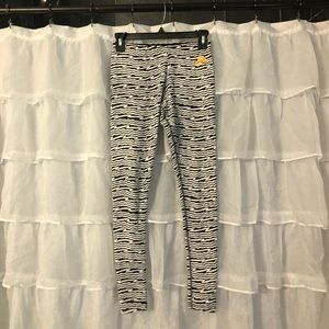 Nike leggings black white size s